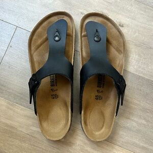 Birkenstock Gizeh Sandals - Black